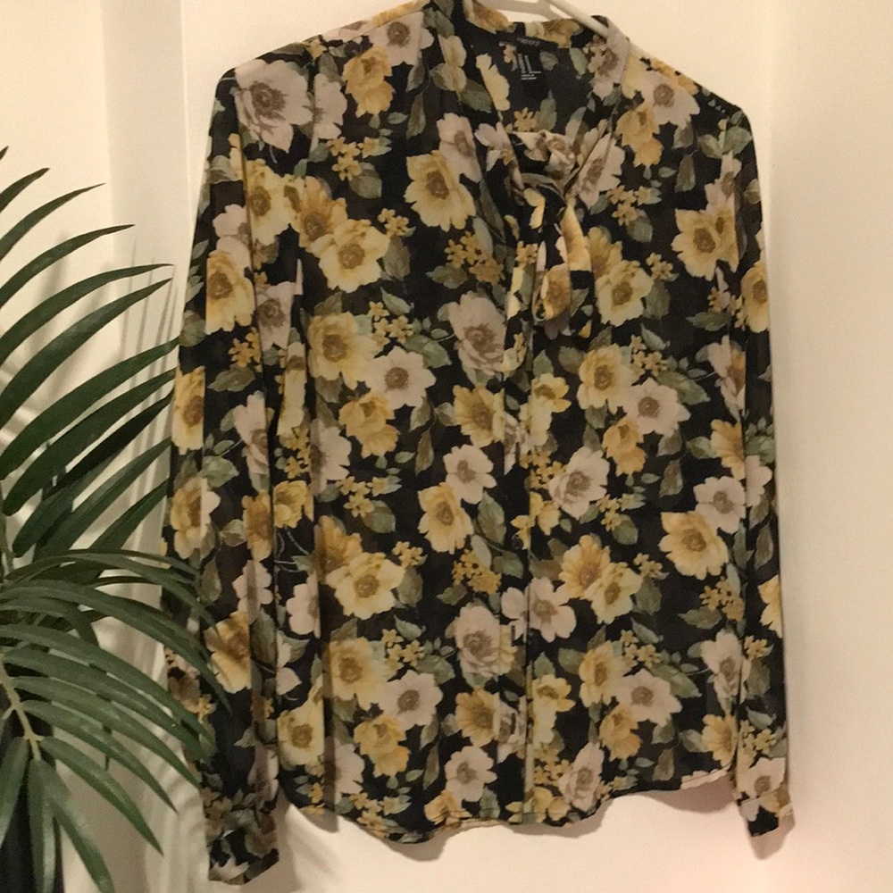 Tie neck ,long sleeve blouse